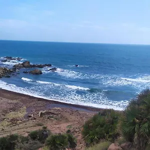 En Frente Del Puerto Almería